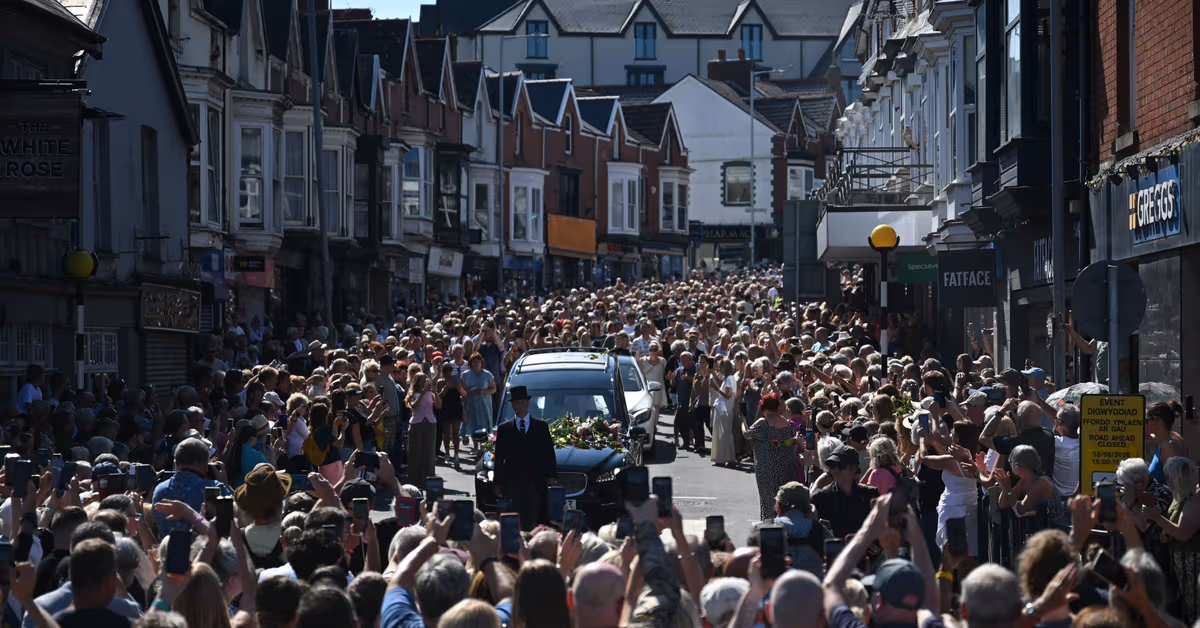 Bonnie Tyler Laid to Rest as Thousands Gather in Wales